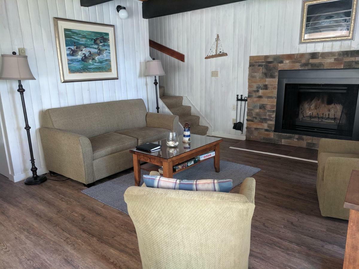Gowlland Harbour Resort Heriot Bay 外观 照片